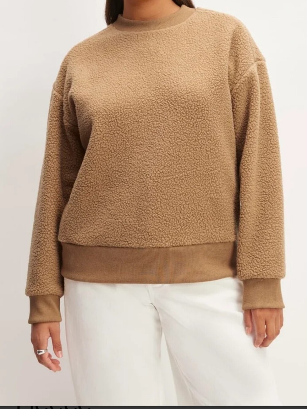 Everlane Sweater, Size M, Pullover, Crewneck, Fleece Caramel Brown